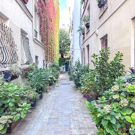 Daire Montmartre Vue Sur Les Toits De Et La Tour Eiffel